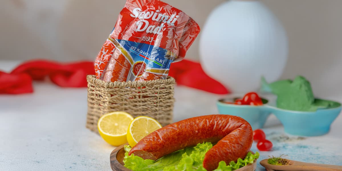 "Sevimli Dad" Krakow sausage in tomato sauce